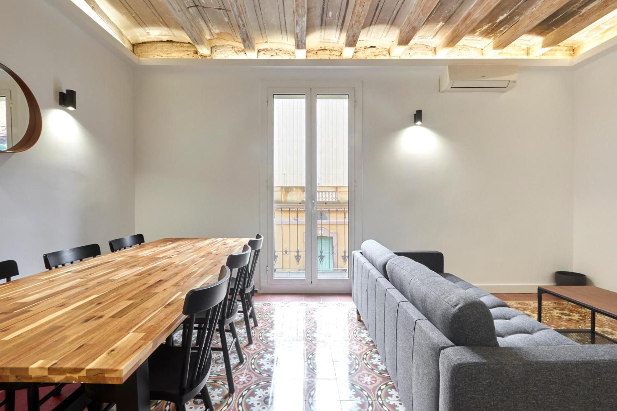 Comfortable Apartment Next To Apolo Theater Барселона Екстериор снимка
