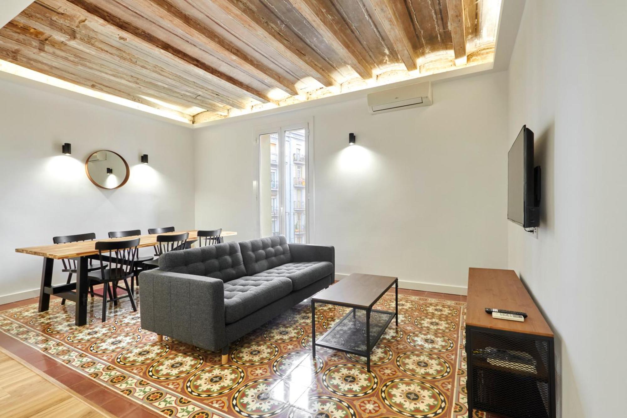 Comfortable Apartment Next To Apolo Theater Барселона Екстериор снимка