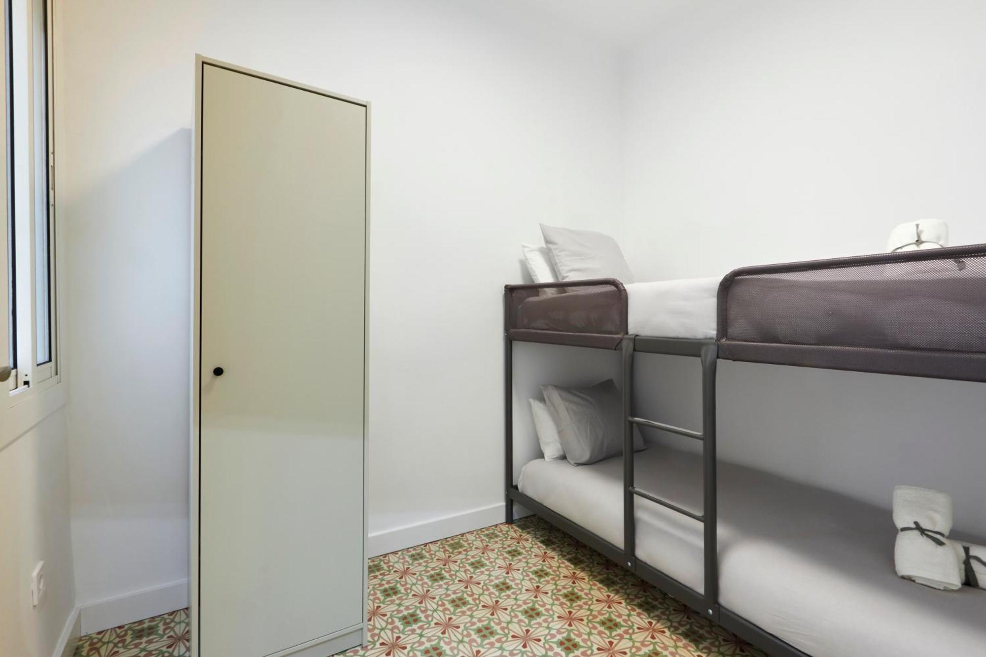 Comfortable Apartment Next To Apolo Theater Барселона Екстериор снимка