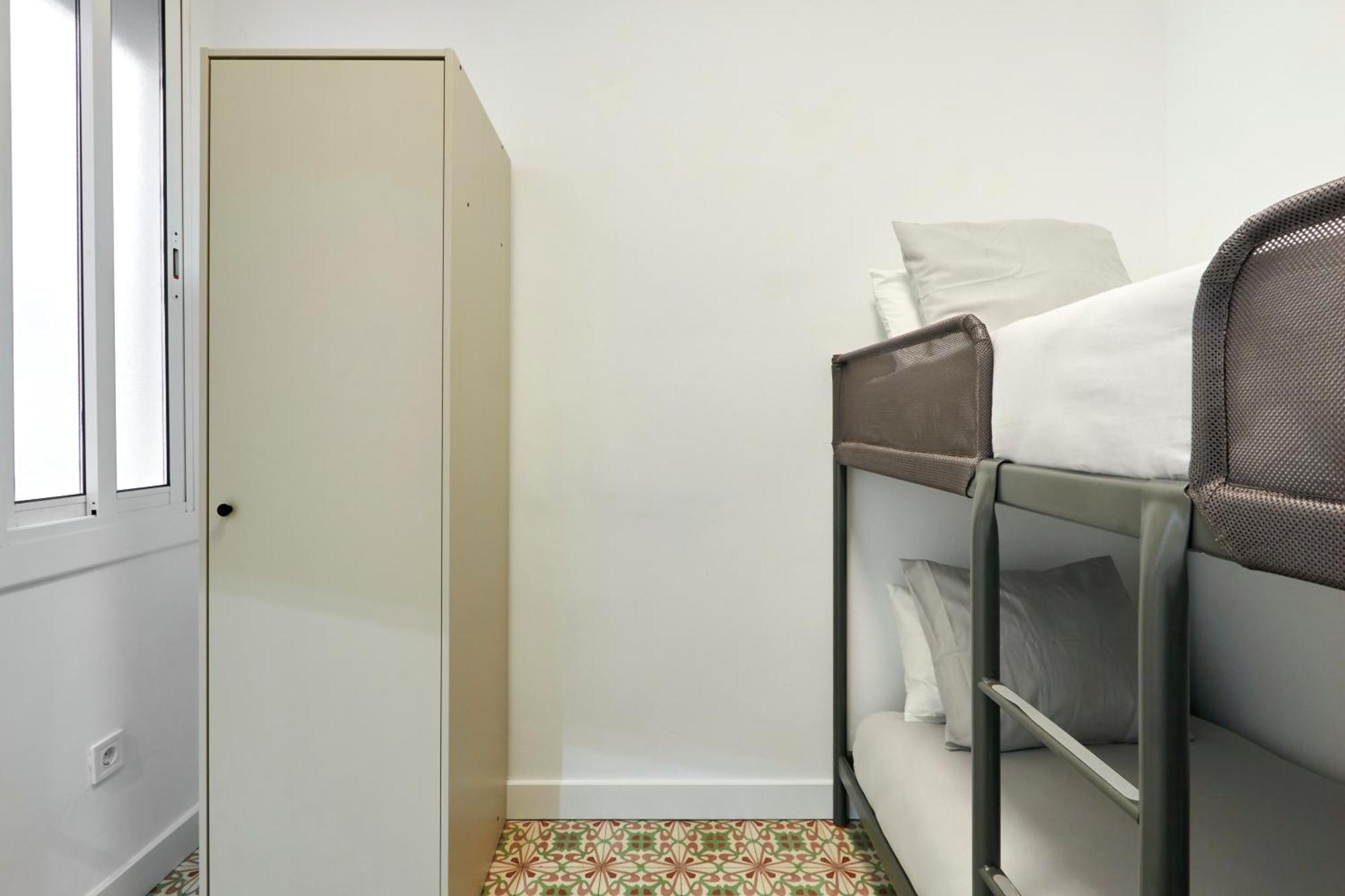 Comfortable Apartment Next To Apolo Theater Барселона Екстериор снимка